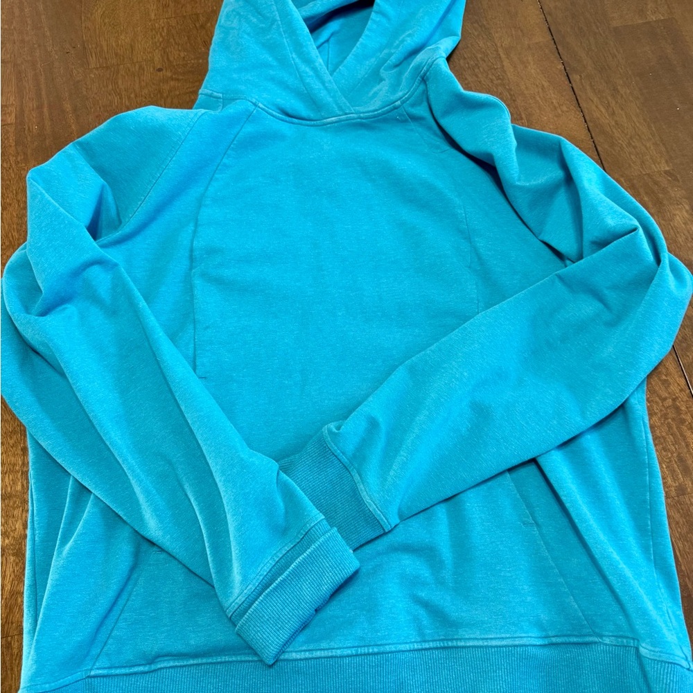 Women’s Lululemon hoodie (light material) size 14